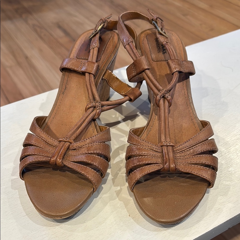 Clarks Brown Leather Sandals with Strappy Design